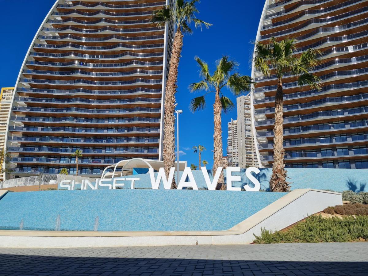 Sunny Morning Of Costa Blanca - Sunset Waves Benidorm Exterior foto